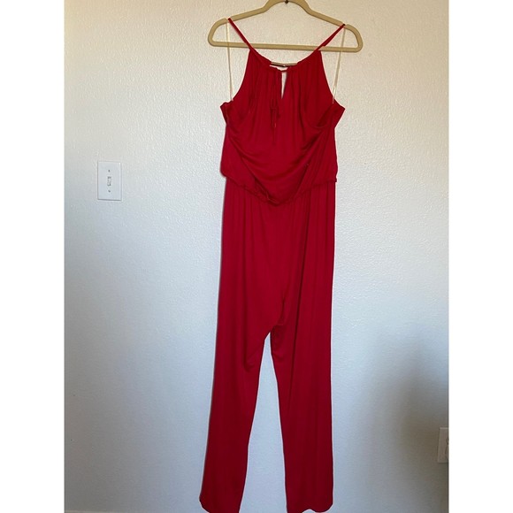 NWT Milano Cavell red V neck Jumpsuit Size - L - Picture 11 of 12